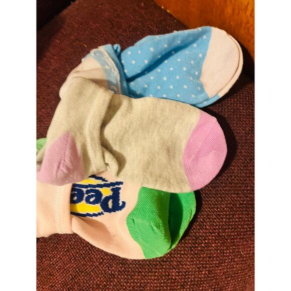 Peeps adorable pink Easter basket with 50 60 chick throw ,color book ,blue blow - Picture 4 of 5